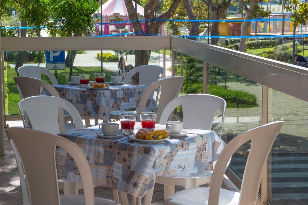 Hotel Astoria Misano Adriatico Zewnętrze zdjęcie
