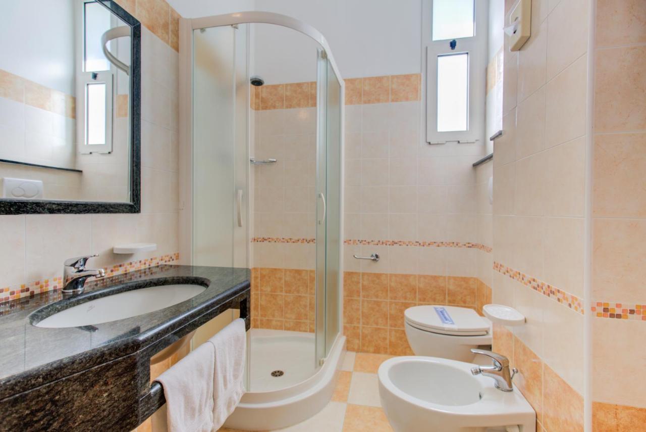 Hotel Astoria Misano Adriatico Zewnętrze zdjęcie